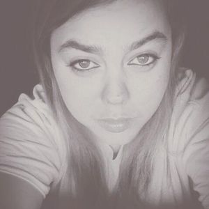 Meet your Posher, Kendra